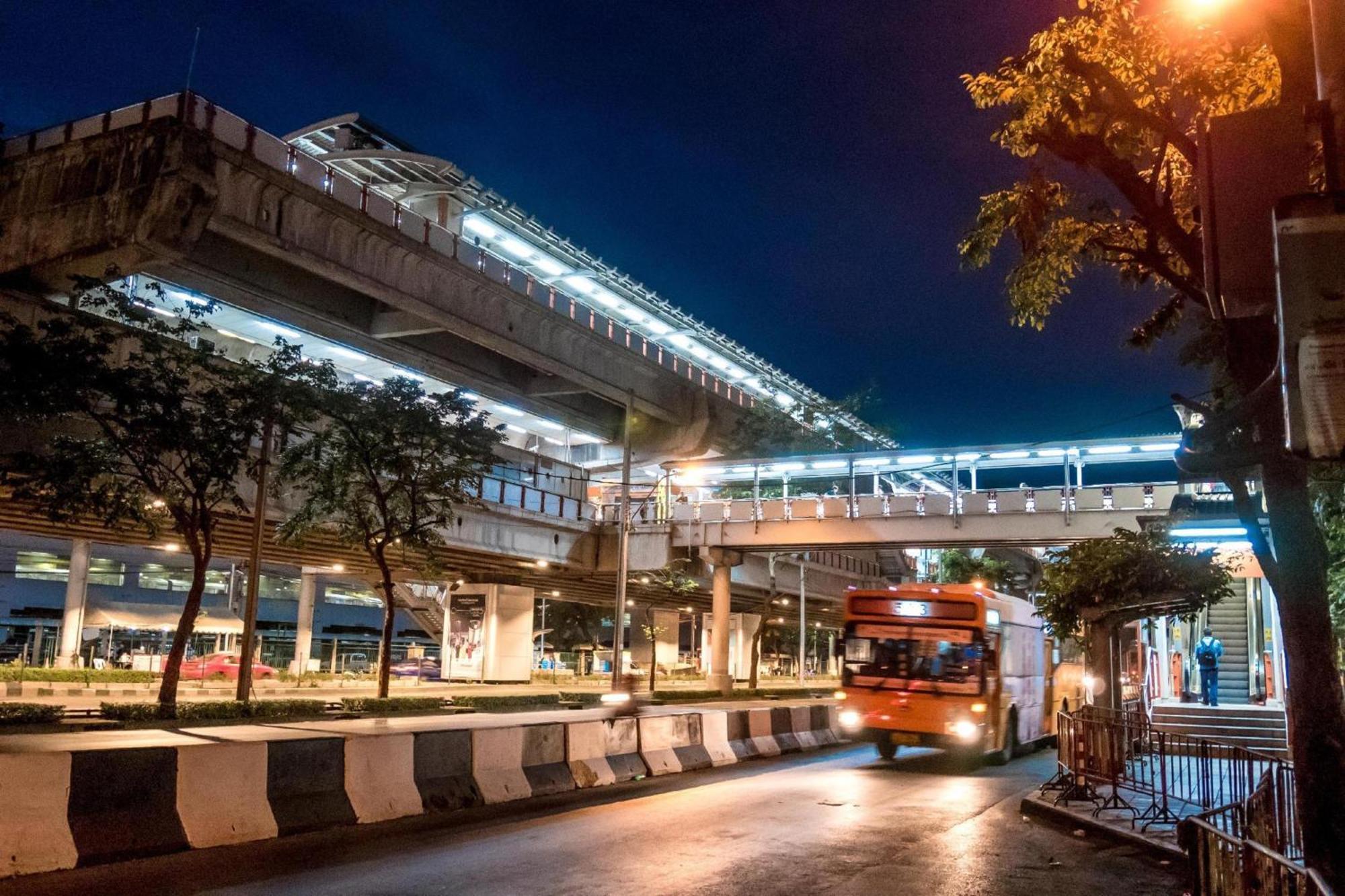 Grandview Condominia Bangkok Exteriör bild